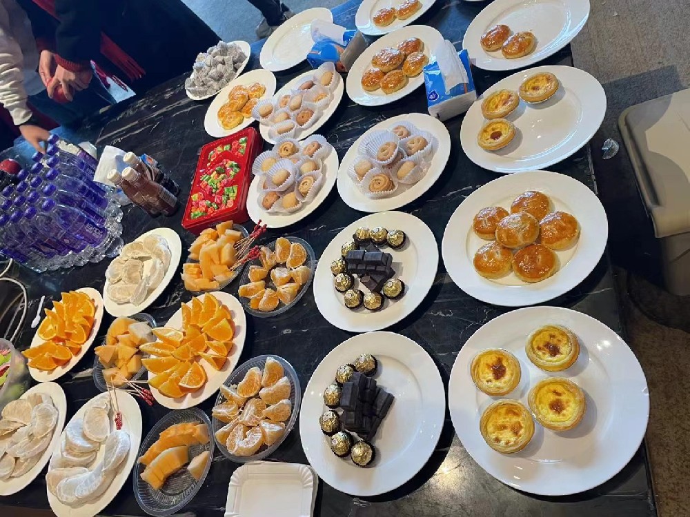Employee benefits 丨 Company afternoon tea, enjoy your childhood time
